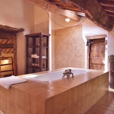 Sleeps 8 Pool Wifi Vila *